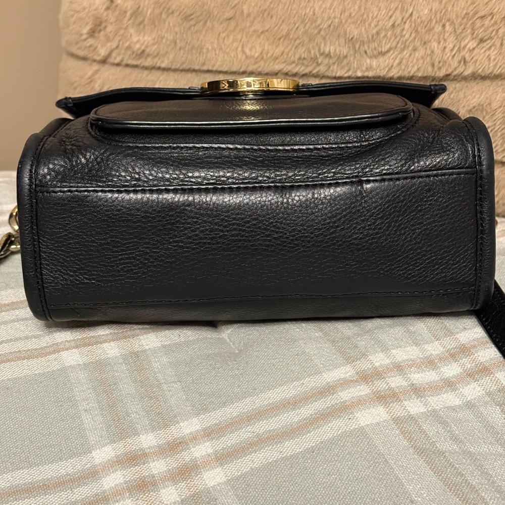 Michael Kors Fulton Pebbled Leather Crossbody with large gold logo - Picture 3 of 5